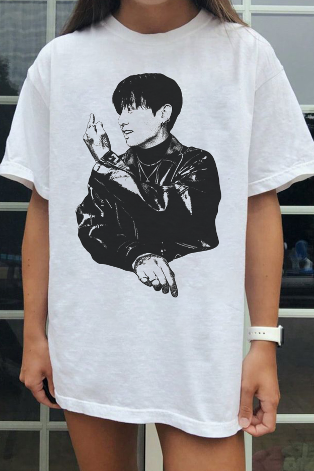 Jungkook Shirt😘