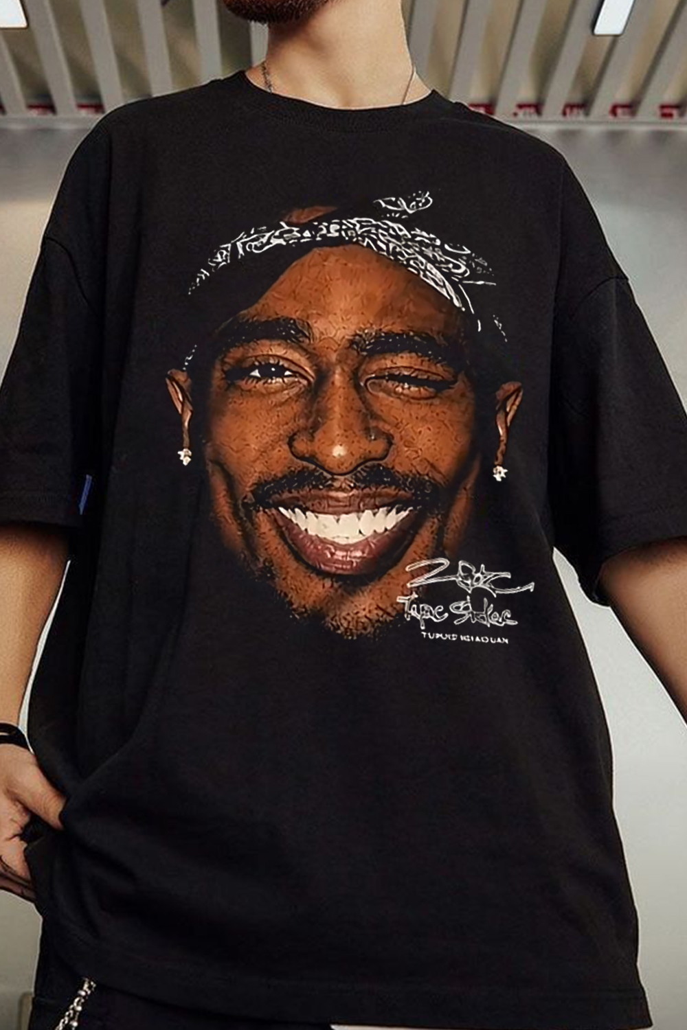 Tupac Shakur Portrait Graphic T-Shirt