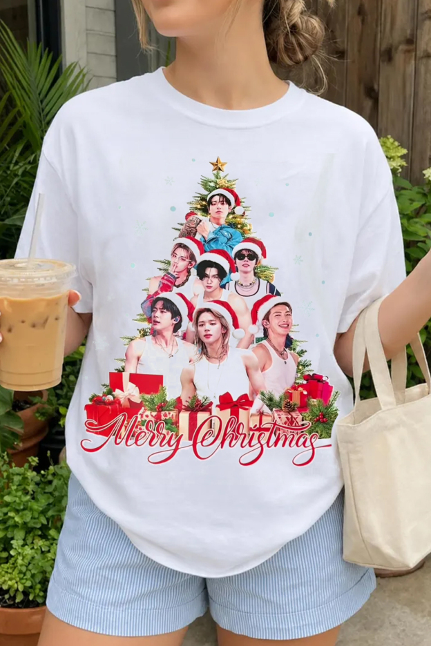 BTS 💯❤Christmas Tee