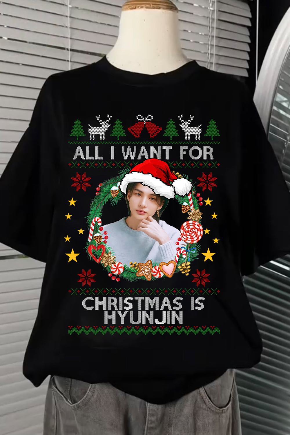 Hyun Jin Stray Kids Christmas Shirt