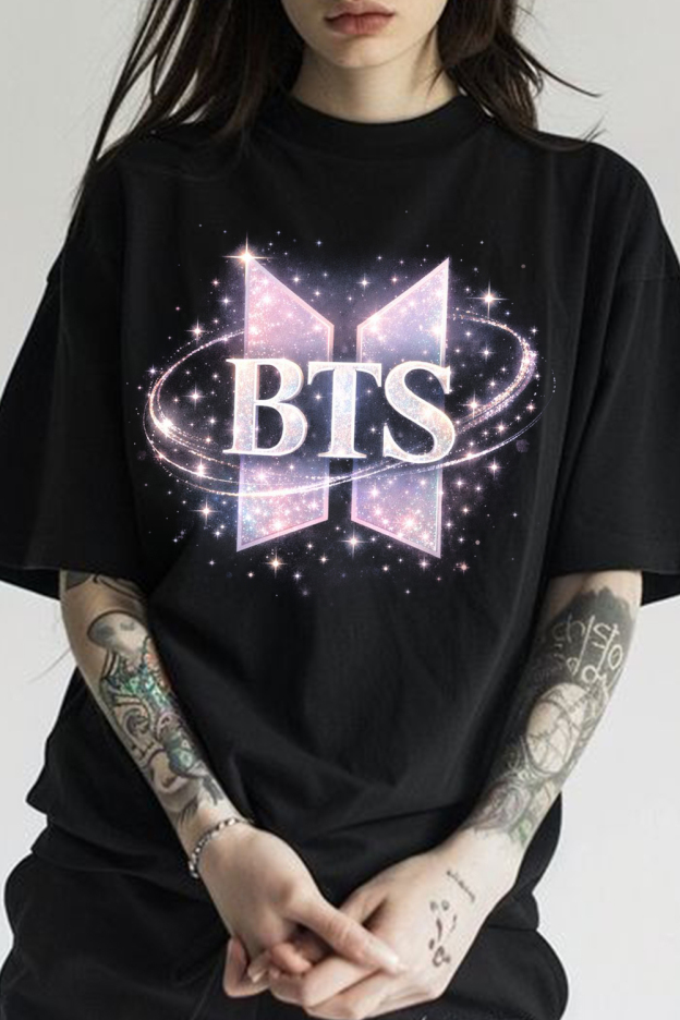 BTS グラフィックプリント Tシャツ BTS Graphic Print T-Shirt – Textuerts