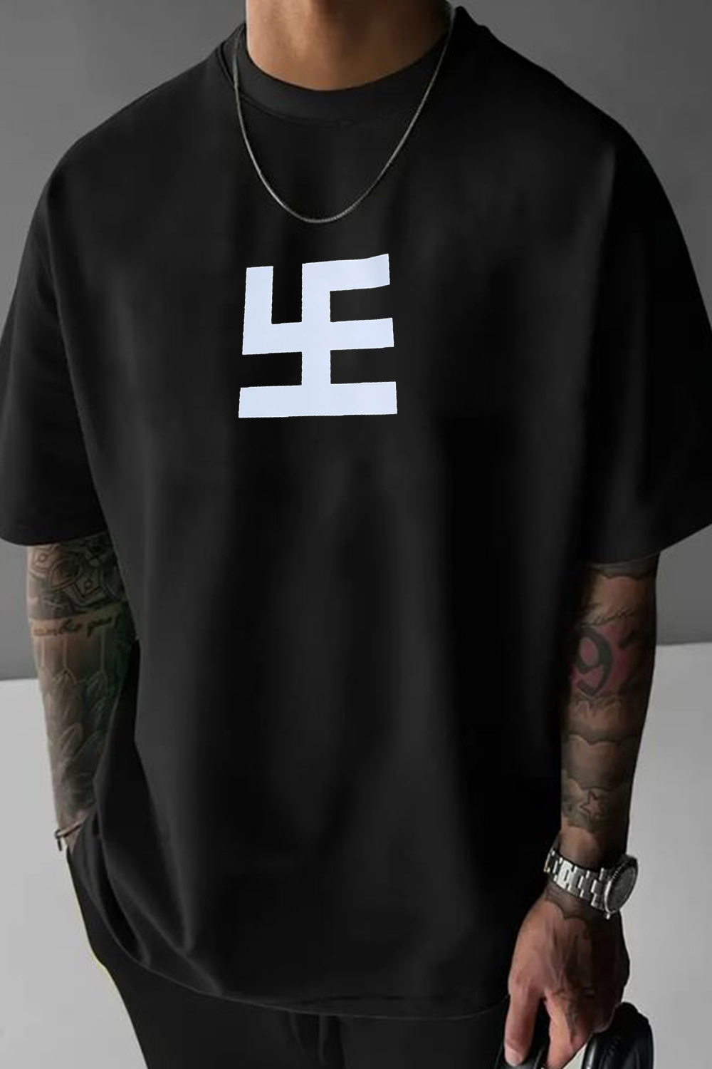 Kanye west Not it being labeled HH TEE