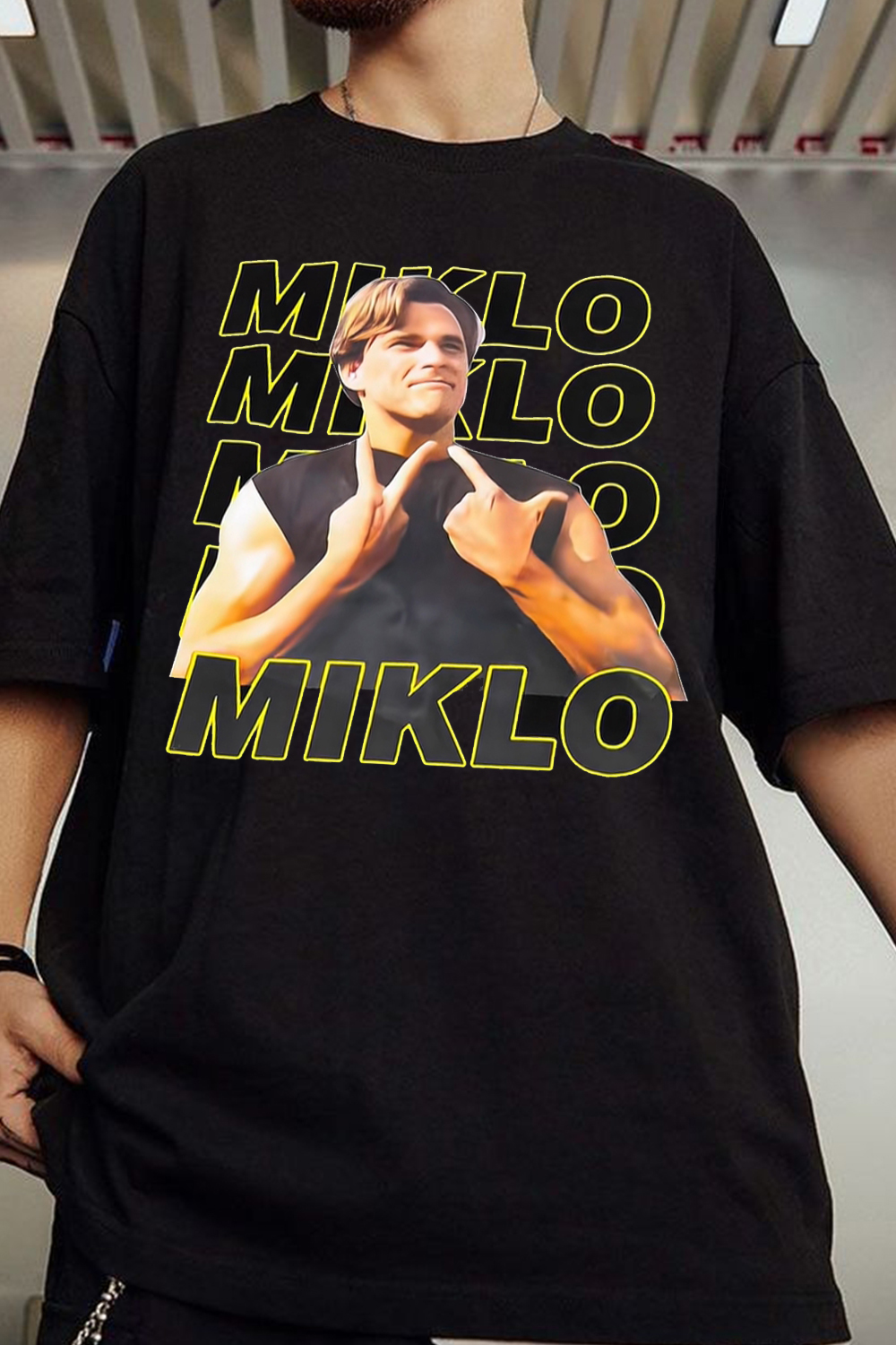 Miklo  tee