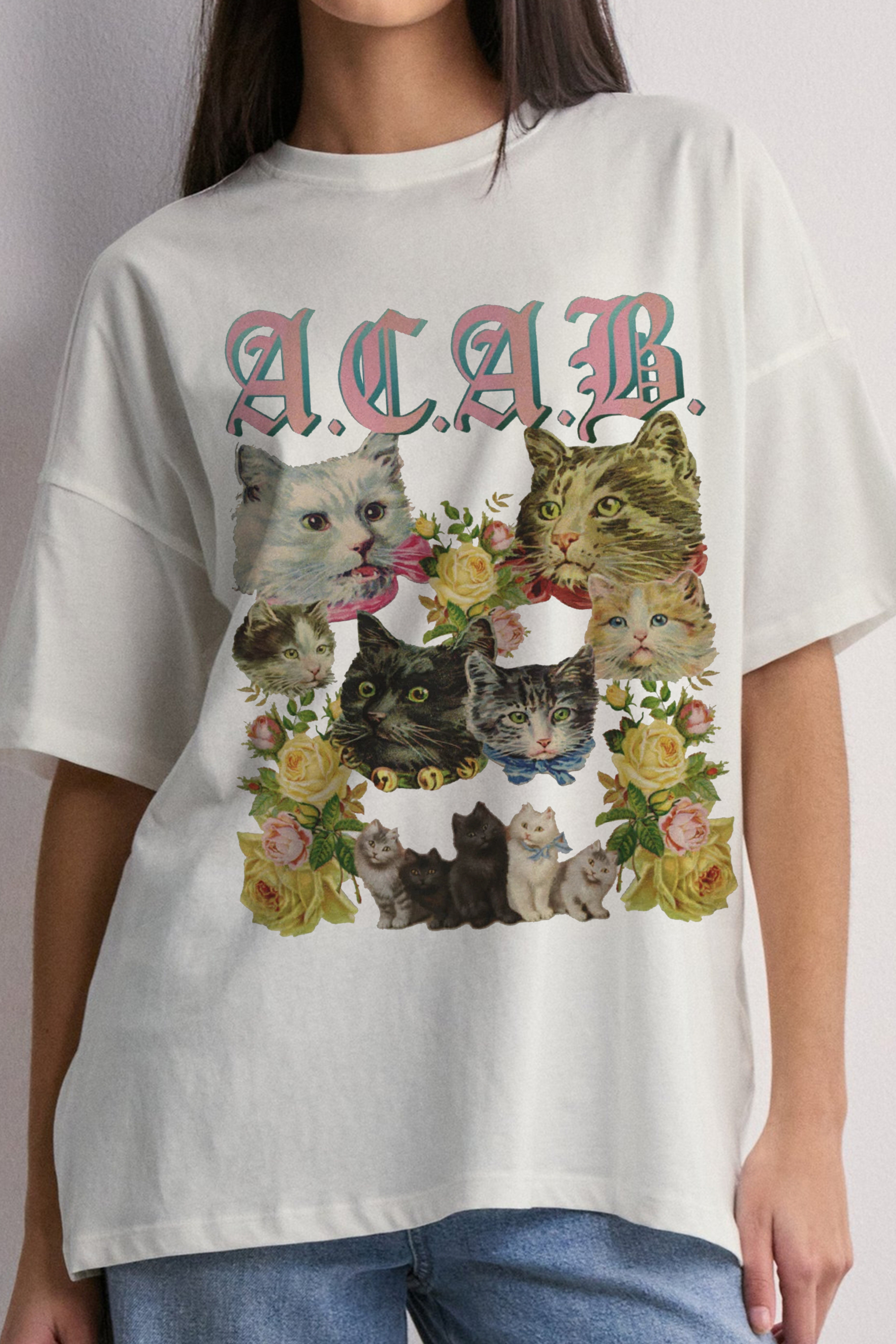Vintage Cats Kitsch Cute Anarchist Aesthetic  Funny T- shirt