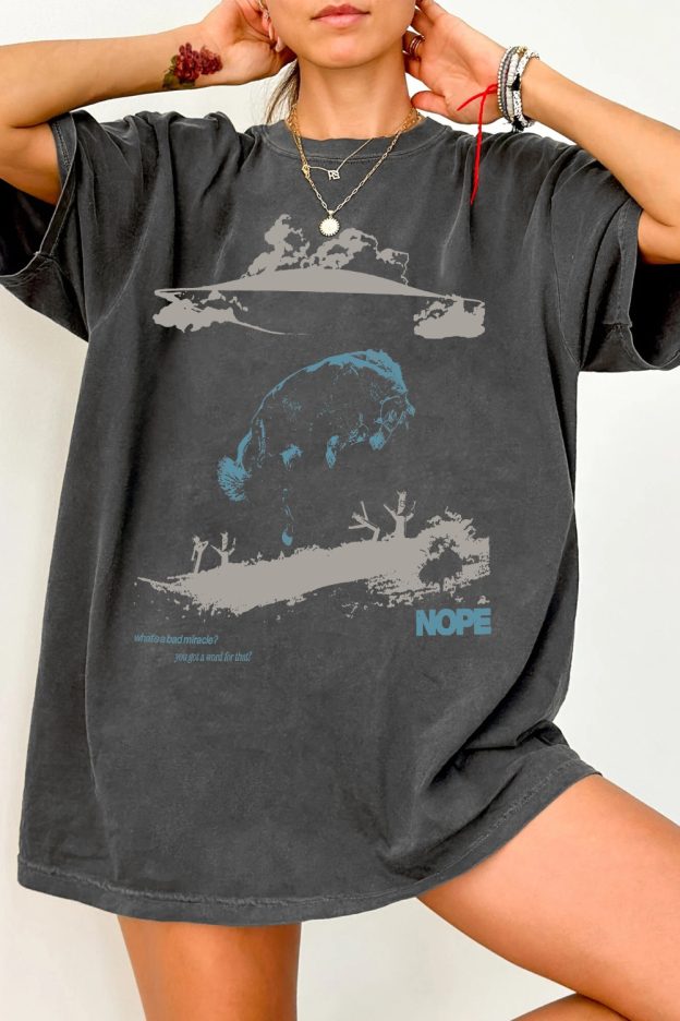 Retro Horror Movie Alien UFO Film Tee For Women