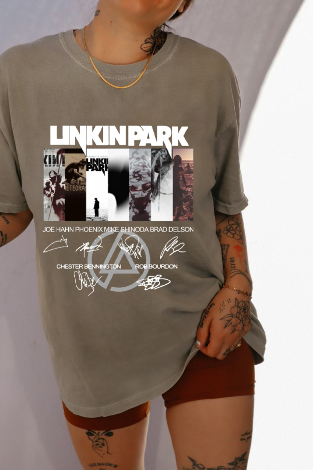 LP Logo Signatures Tee For Women