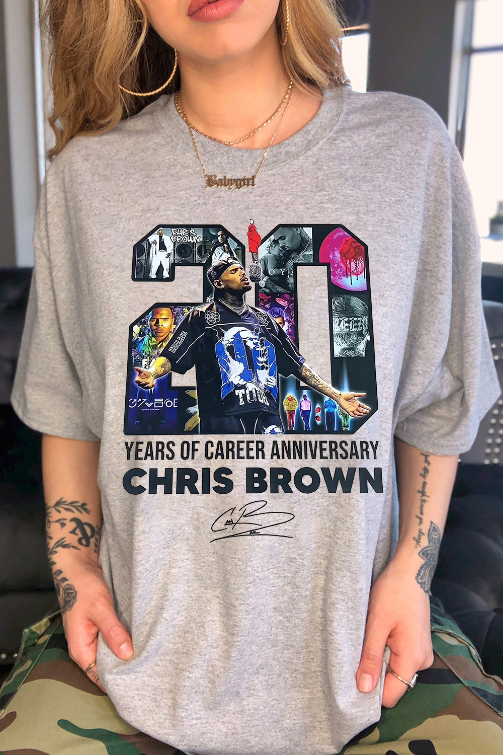 20 chrisbrown Women's T-shirt
