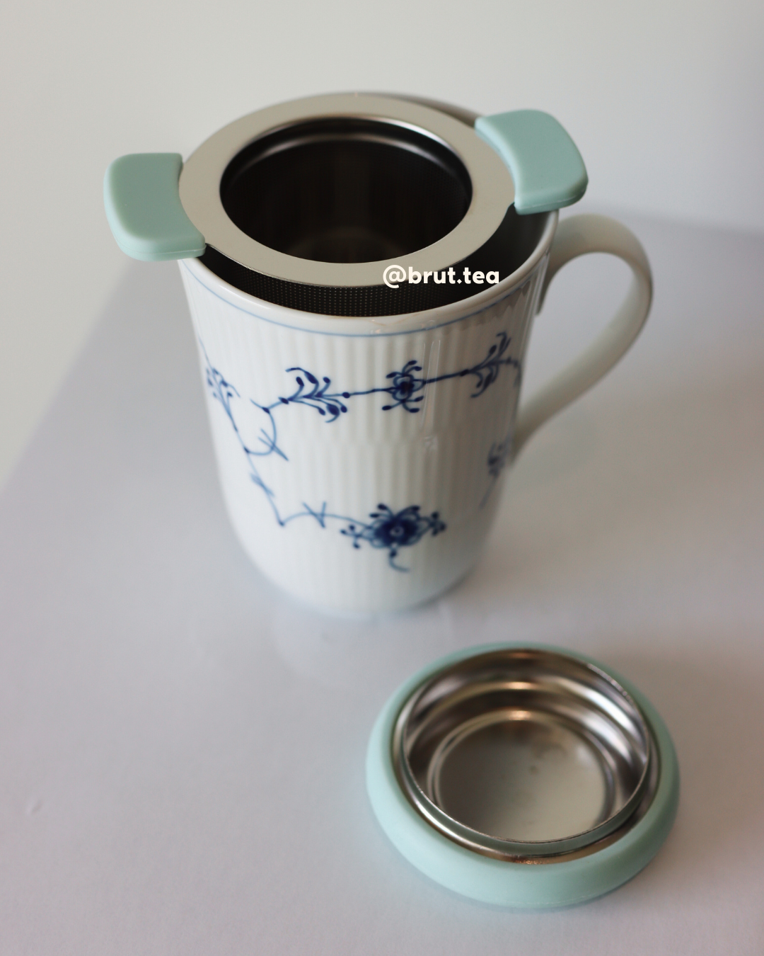 brut tea Top Hat Tea Strainer | Mug Infuser for Loose Leaf Tea