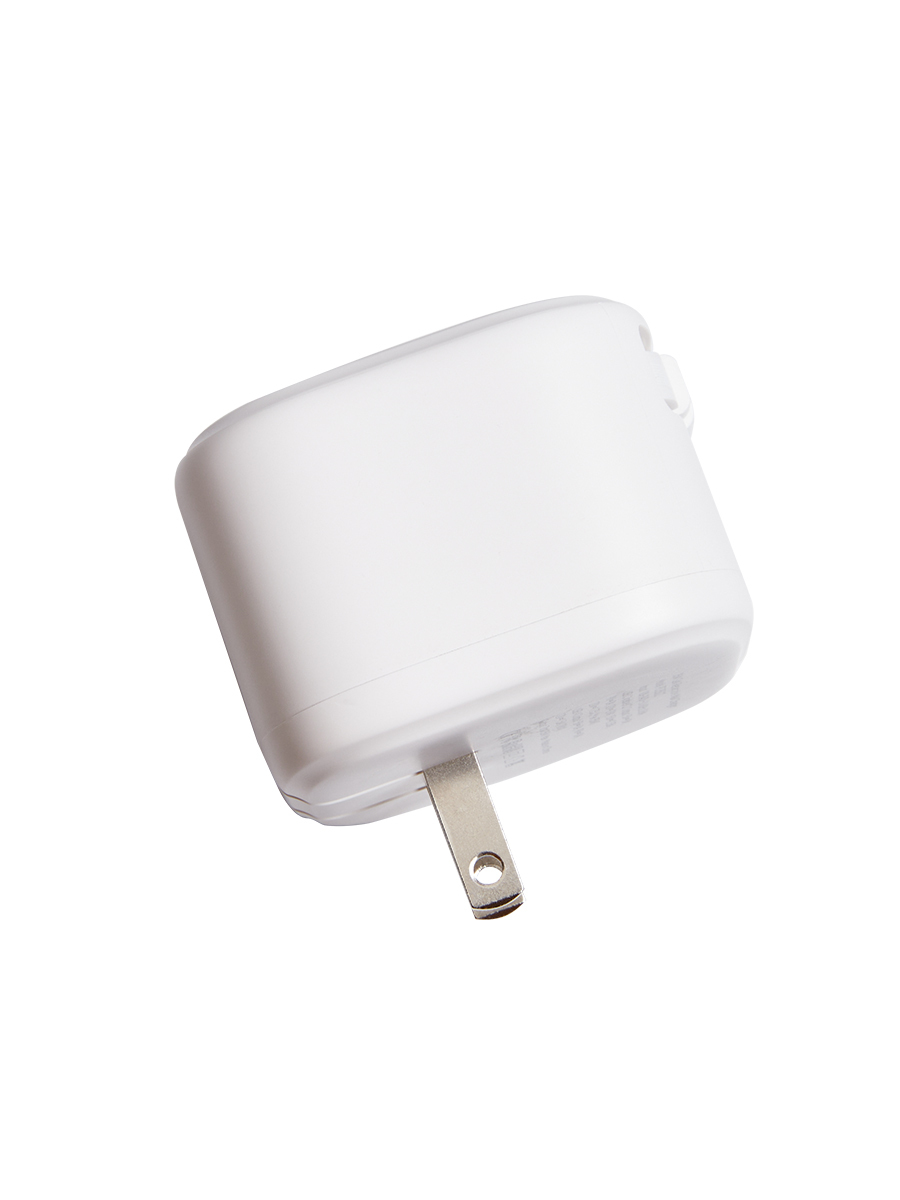 All-in-one Foldable Charger | With a Retractable Cable