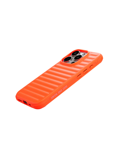 With its bright and vibrant colors, the Orange Explorer case protects your phone and is the perfect accessory for your daily outfits.
