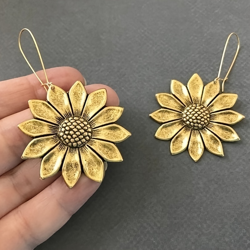 🎁 48% sleva na všechny produkty !🌻 Roztomilé náušnice s háčky ve tvaru bohémské slunečnice Elegantní náušnice s háčkem 💛