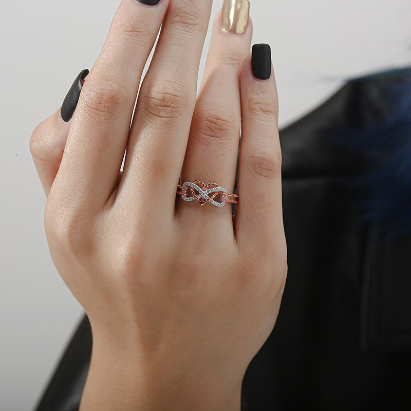 🎁 50% sleva na všechny produkty !💖Módní dámský prsten ve tvaru srdce💍