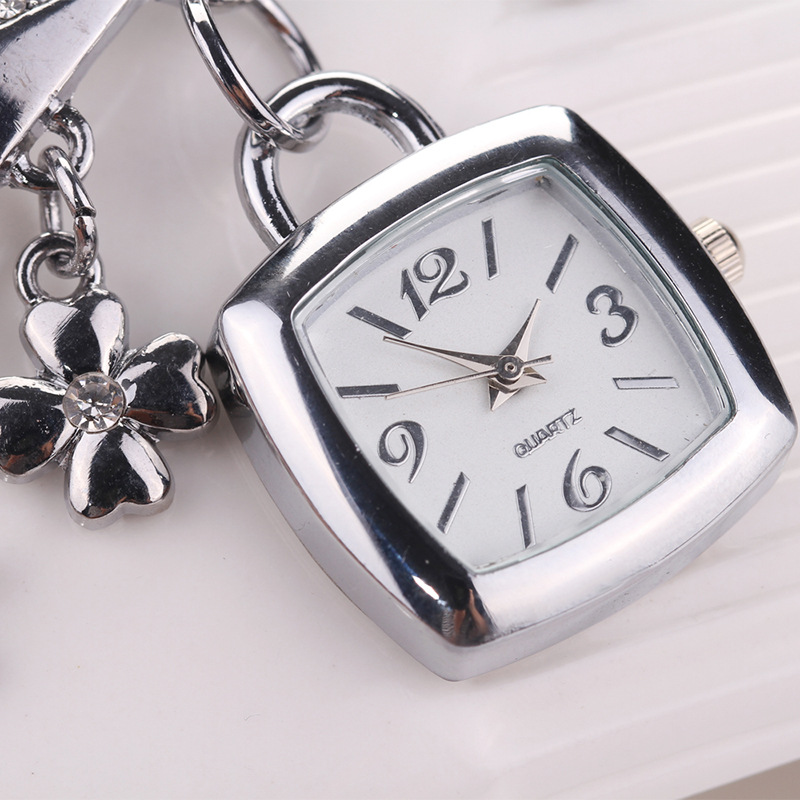 🎁 48% sleva na všechny produkty !💞dámské hodinky s náramkem⌚