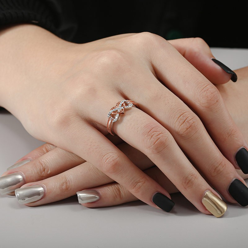 🎁 50% sleva na všechny produkty !💖Módní dámský prsten ve tvaru srdce💍