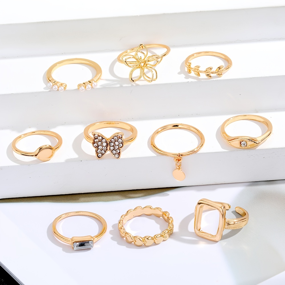 🎁 50% sleva na všechny produkty !🌸Personalizovaná sada zlatých a stříbrných květinových prstenů s kamínky a perlami💫