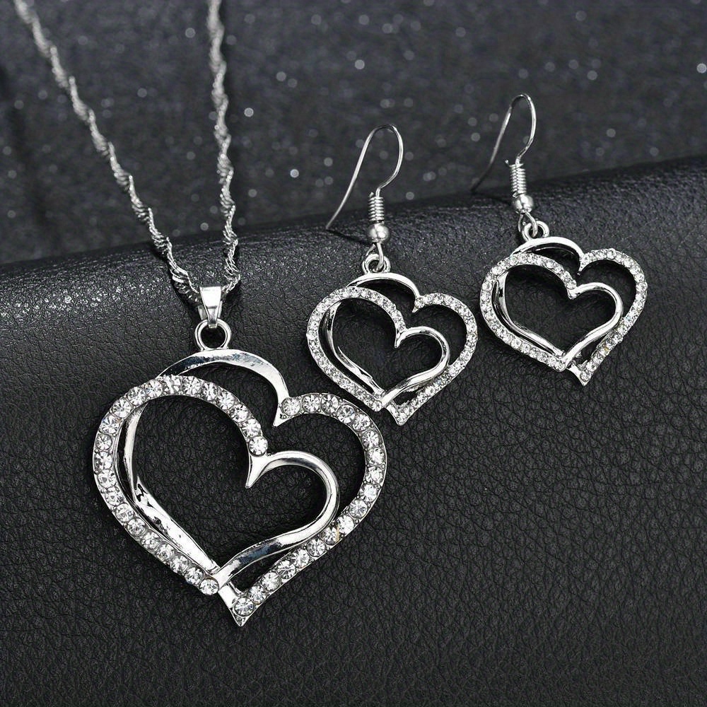 🎁 50% sleva na všechny produkty !💎Nádherný diamantový dvojitý dutý náhrdelník lásky✨