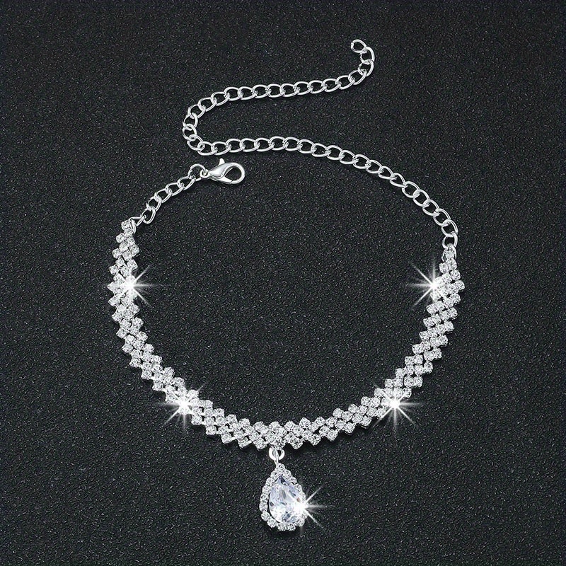 🎁 50% sleva na všechny produkty !✨Náramek s řetízkem na řetízek se srdcem plný třpytivých kamínků💖