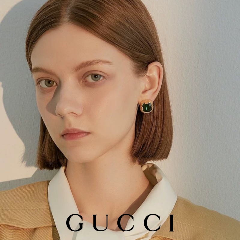Cercei cu pietre prețioase din aur de 18k cu smarald Gucci
