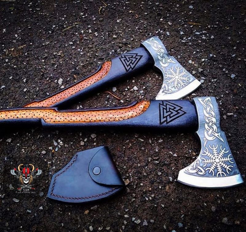 Axa vikingă din oțel carbon handmade, topor tactic, cel mai bun cadou pentru el