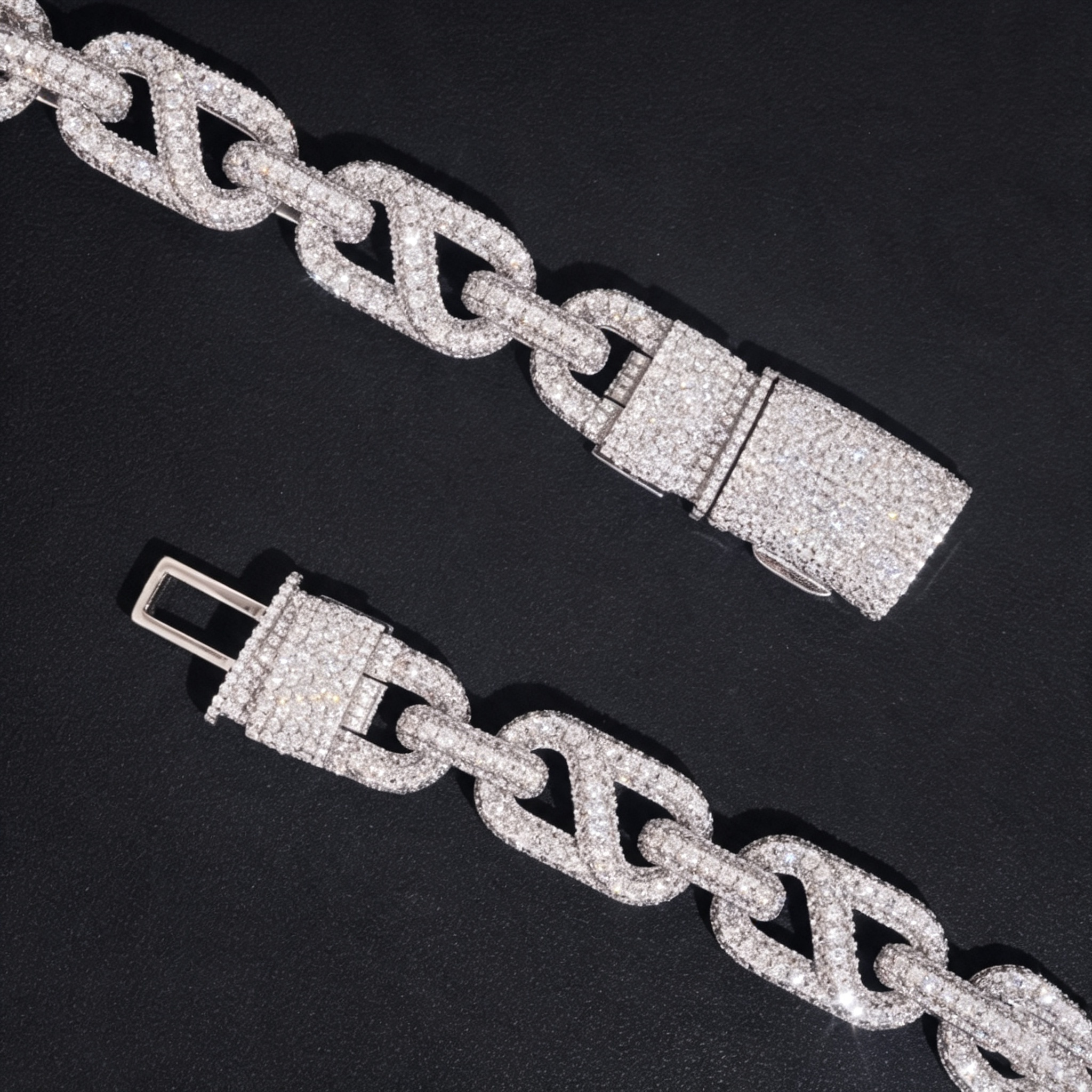 15mm Moissanite Mosaic oval link iced Chain 