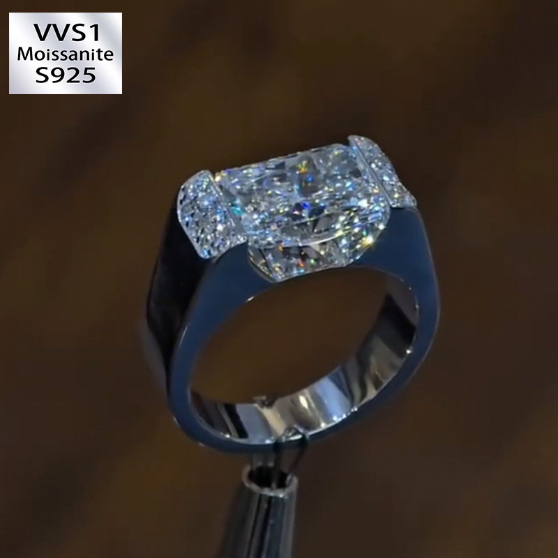 Luxury Alien Stone Moissanite Ring