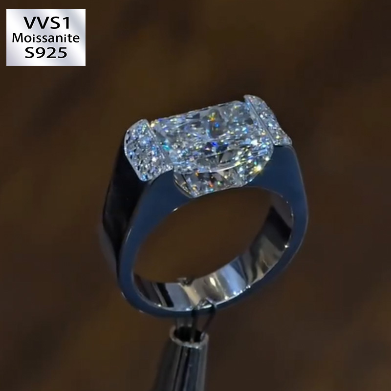 Luxury Alien Stone Moissanite Ring