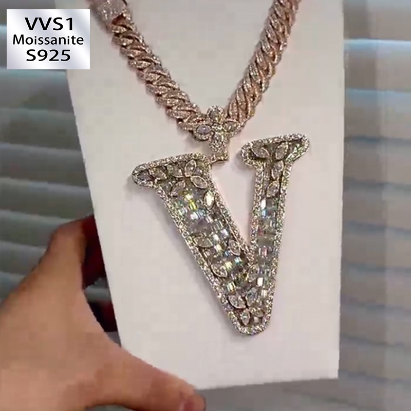 Design Letter V Marquise Shape Moissanite Pendant