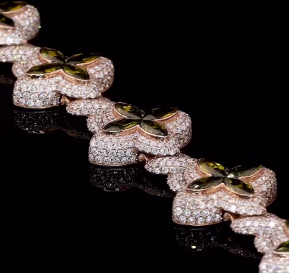 Moissanite Emerald Infinity Lucky Flower Bracelet