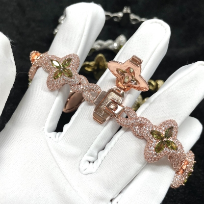 Moissanite Emerald Infinity Lucky Flower Bracelet