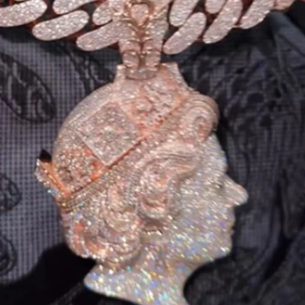 Double Sided Stereo Queen Moissanite Pendant