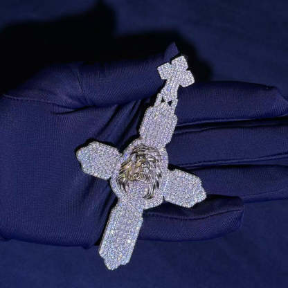 Ice-Pattern Moissanite Cross Portrait Pendant