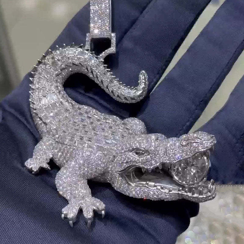 Moissanite Luxury Charm Crocodile Pendant