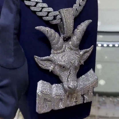 Moissanite Three-dimensional Goat Pendant Set (Smaller Version)