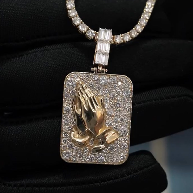 Hot Design Moissanite praying Hands Pendant