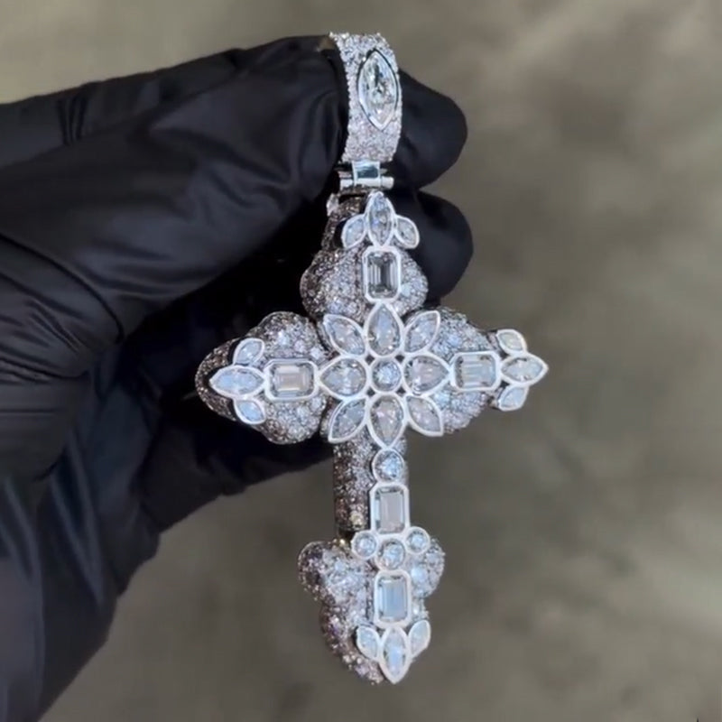 Cross Special Inlaid Gravity Moissanite Pendant