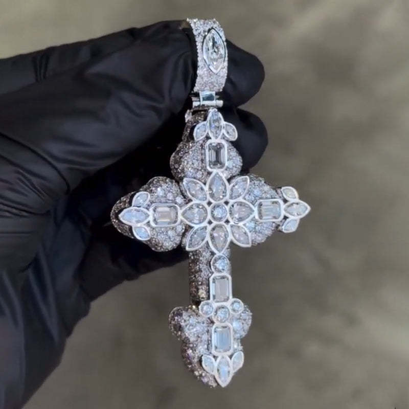 Cross Special Inlaid Gravity Moissanite Pendant