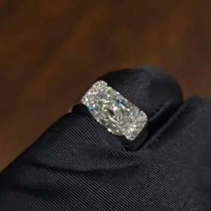 Luxury Alien Stone Moissanite Ring