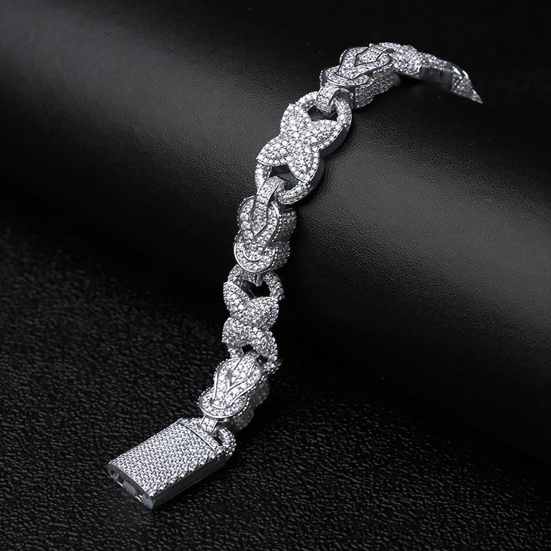 Moissanite Diamond-Shaped Horseshoe Buckle Bracelet