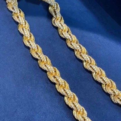 12mm Moissanite Exquisite Socket Design Diamond Twist Chain