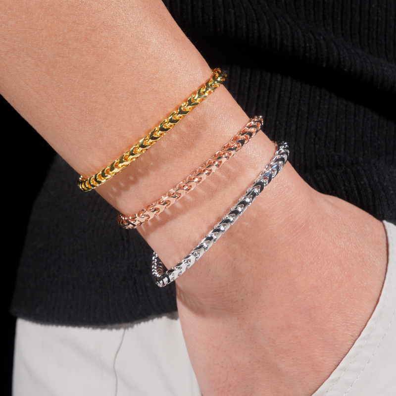 S925 4mm Moissanite Buckle Snake Bone Twist Chain