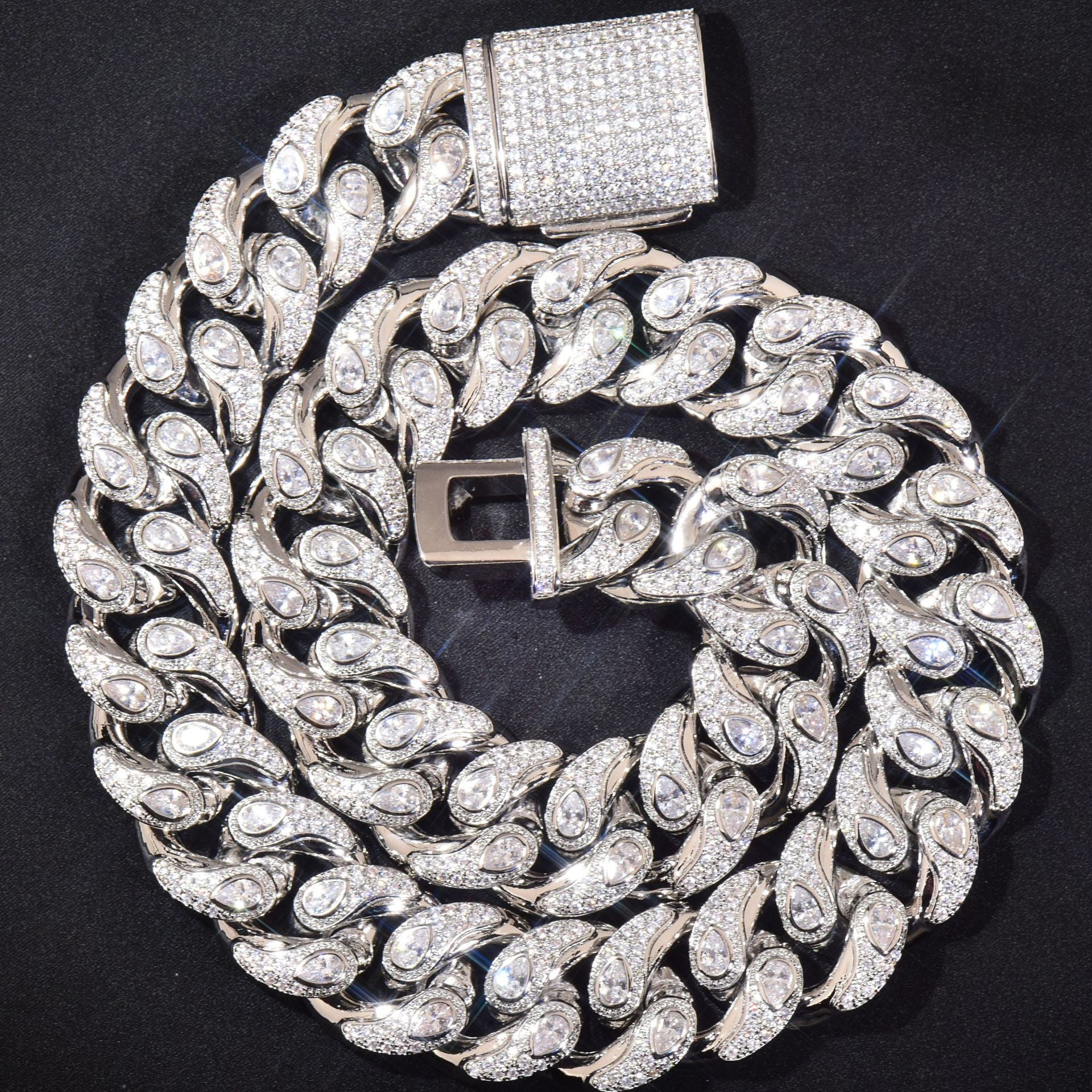 20mm Moissanite "Snake Eye" Paisley-Design Cuban Chain