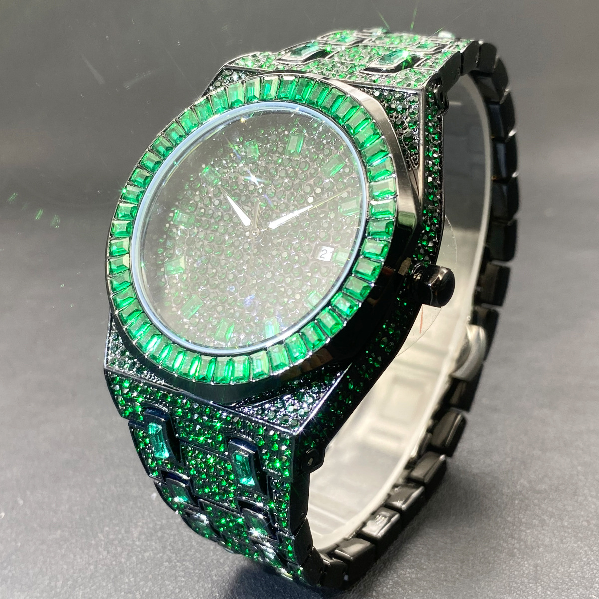 Stylish Green Moissanite Rhinestone Watch