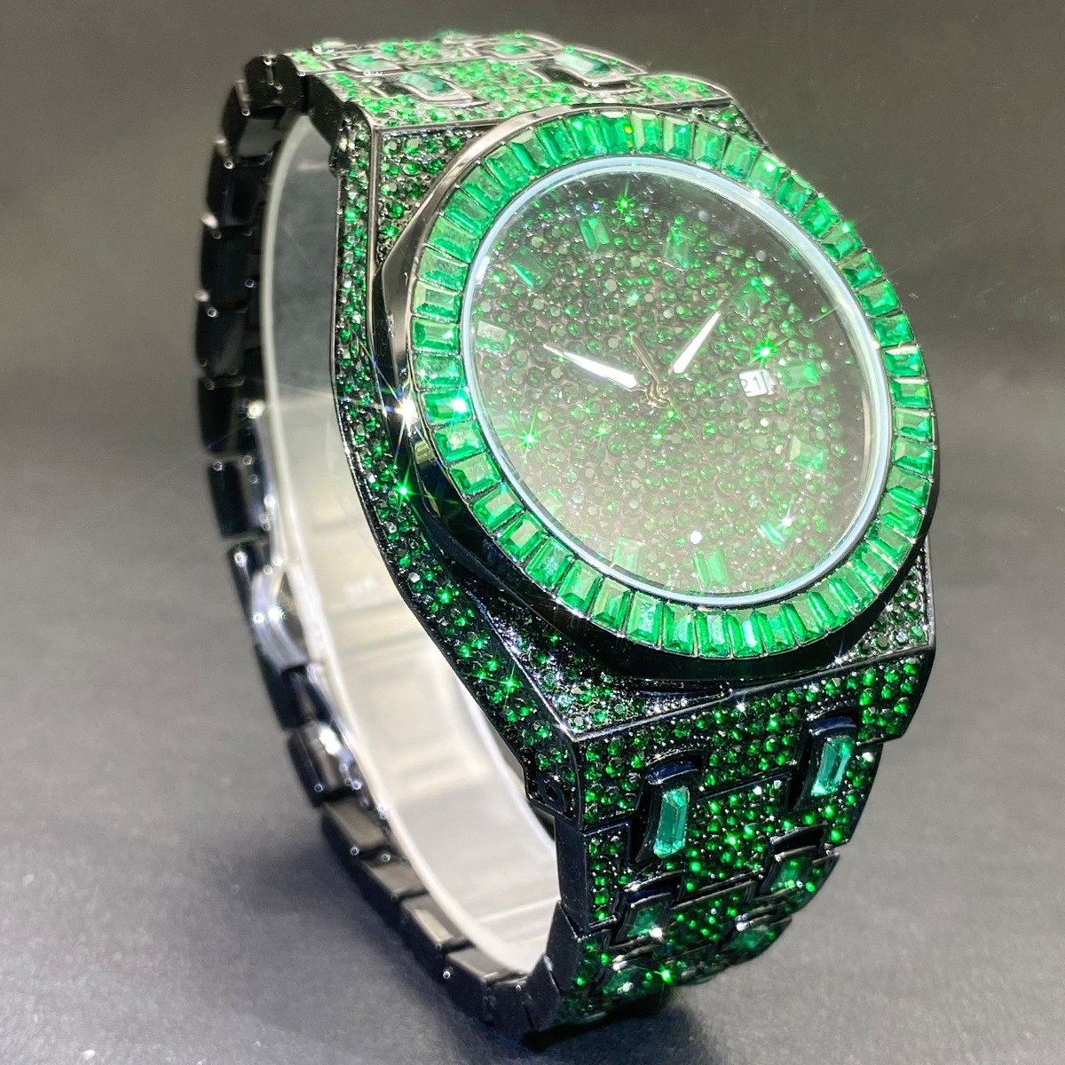 Stylish Green Moissanite Rhinestone Watch