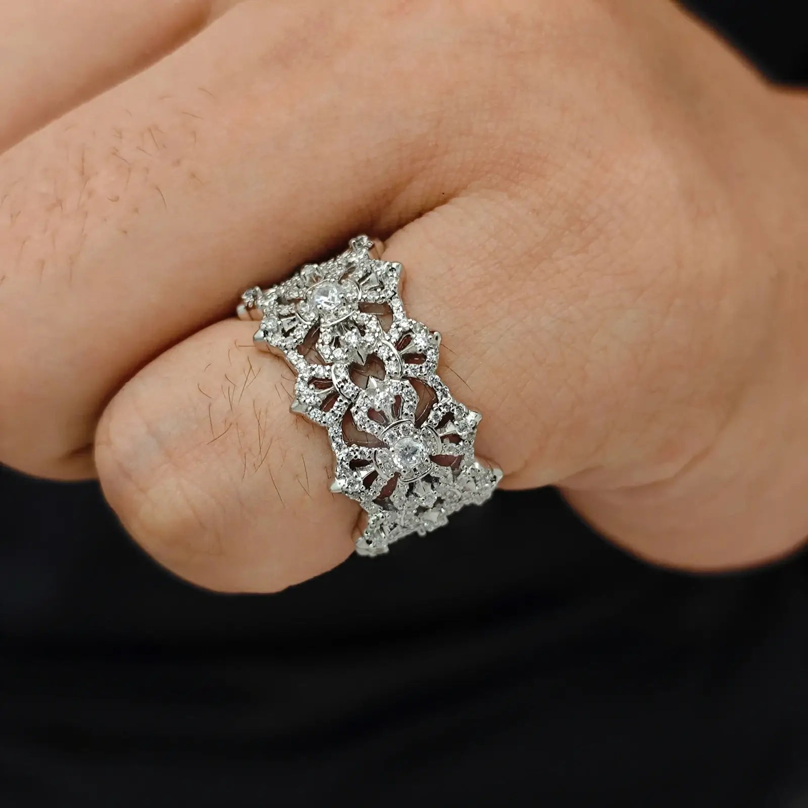 S925 Moissanite Chrome Heart Band Ring