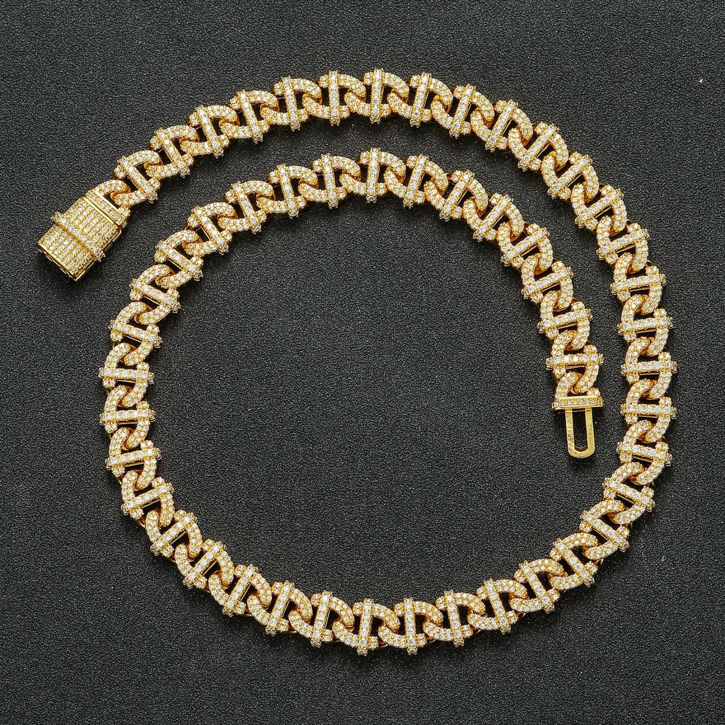 10mm Geometric Moissanite Cuban Chain