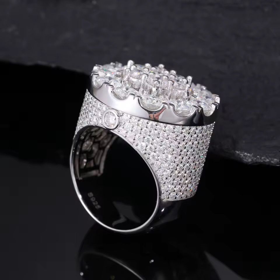 Iced Out Flower Big Stone Moissanite Hip-Hop Ring