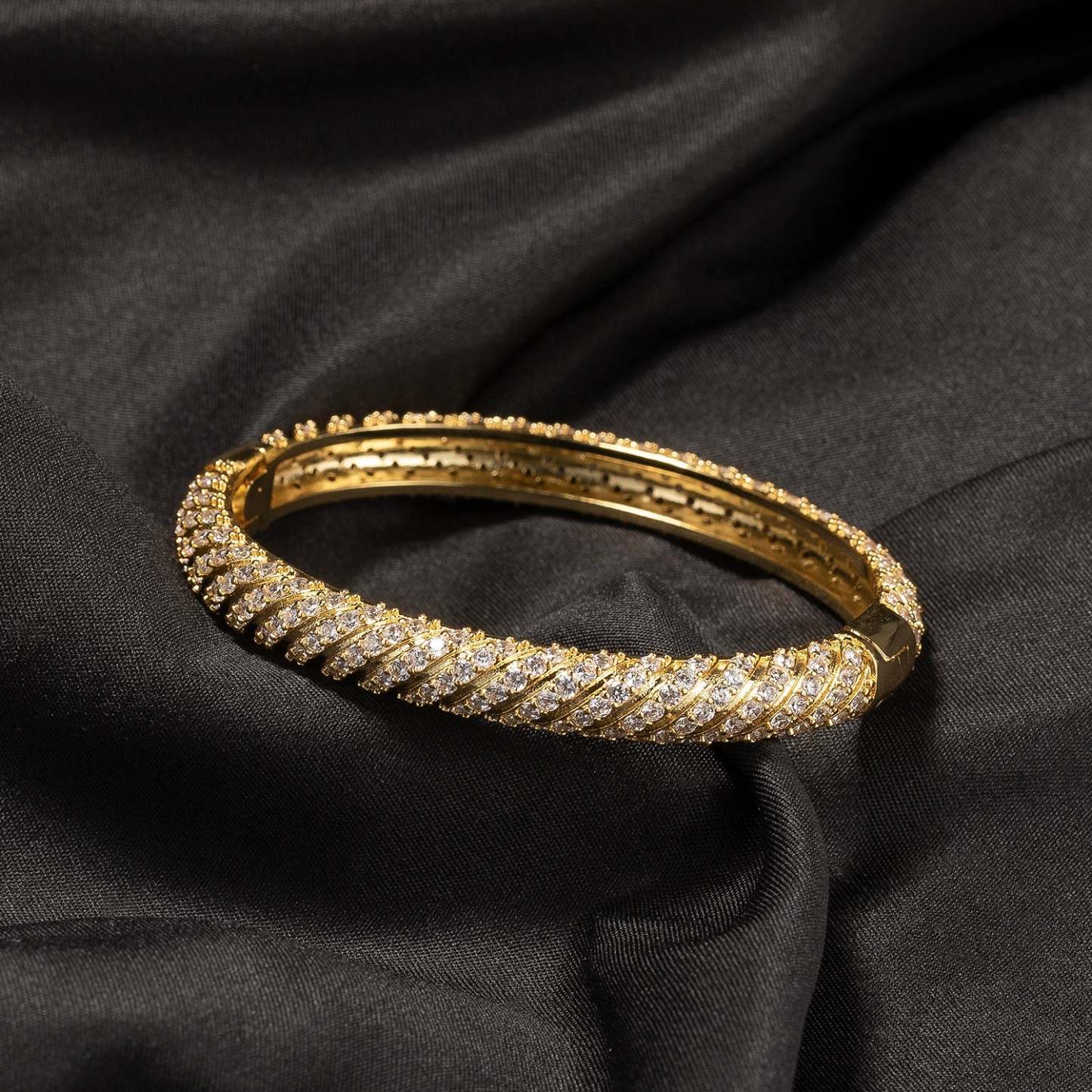 9mm Moissanite Twisted Bangle Diagonal Faceting