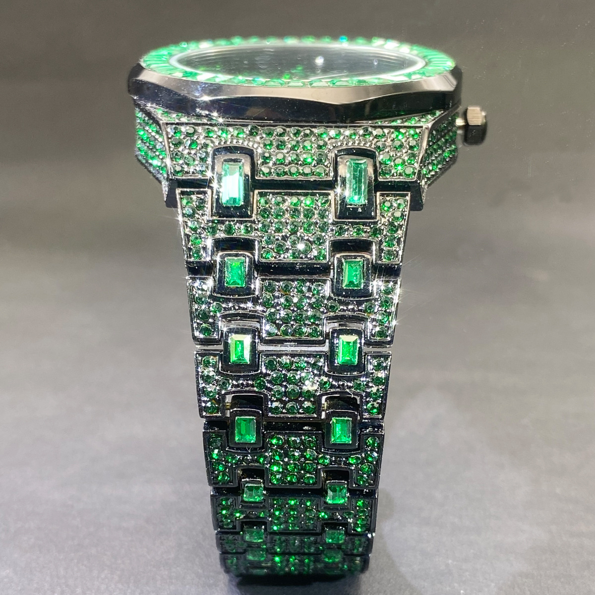 Stylish Green Moissanite Rhinestone Watch