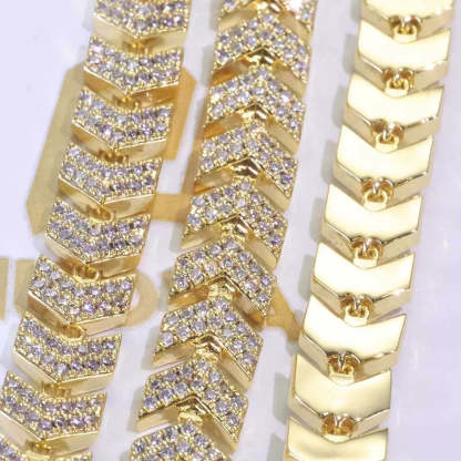 8mm Moissanite Herringbone Cuban Chain