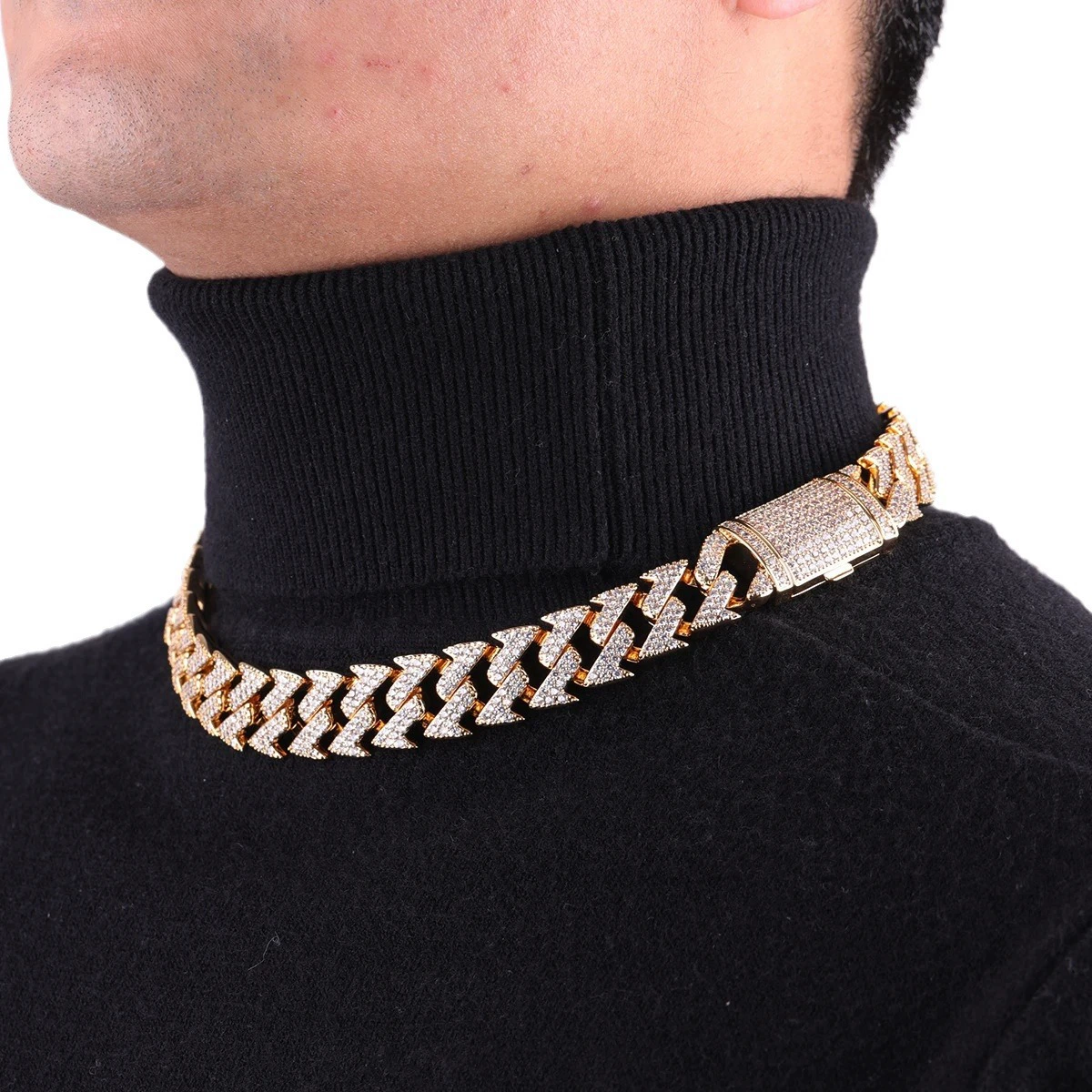 S925 Moissanite Curved Cuban Chain